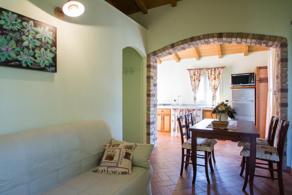 Agriturismo Ada Musso Ss Diano Borello Стая снимка