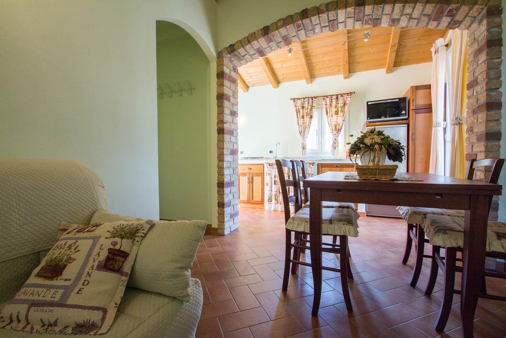 Agriturismo Ada Musso Ss Diano Borello Стая снимка