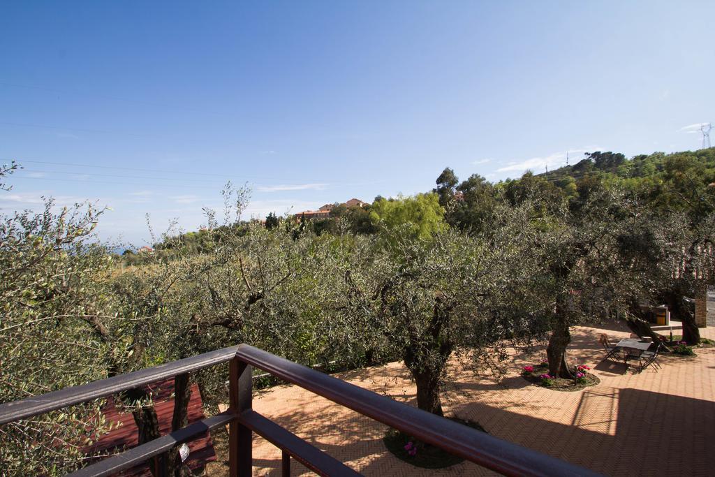 Agriturismo Ada Musso Ss Diano Borello Стая снимка